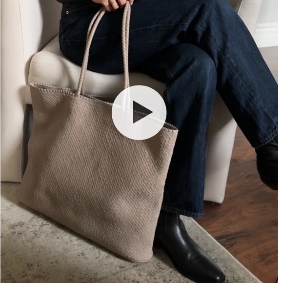 Quince Elegant Olive Green Leather Woven Tote Bag - Picture 3 of 8